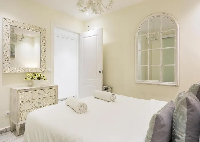 Spaces Mediterranean 4 Bedroom シッチェス