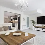 Apartment Spaces Mediterranean 4 Bedroom *
